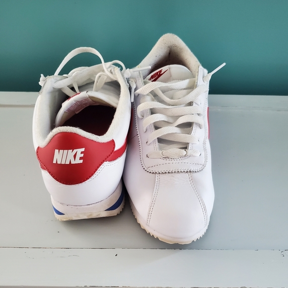 Women's Nike Shoes Size 11 - Picture 2 of 7